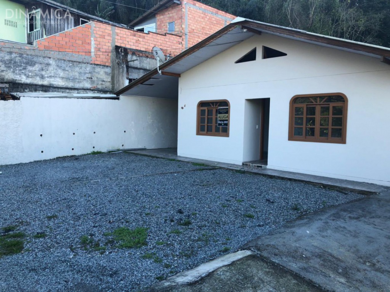 Casa  bairro Ponta Aguda com 04 dormitórios, em Blumenau SC